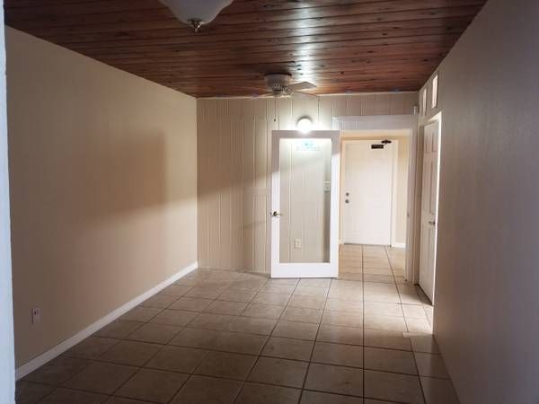 Seller Financing w/ Ample Land and Stand Along Building: 2228 9th St W, Bradenton, FL 34205